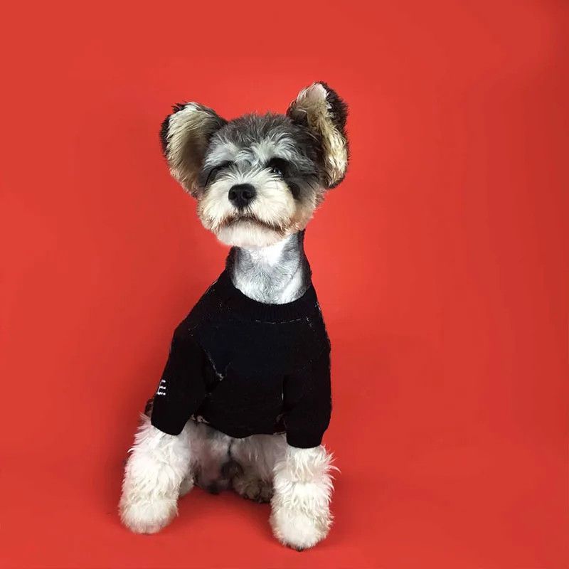 

Pomeranian Sweater for Chihuahua Outfit Poodle Yorkies Costume ZY3010