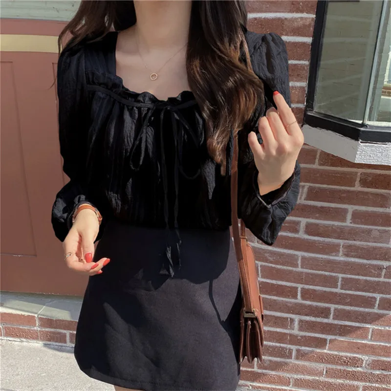 

KUSAHIKI Korean Square Collar Bow Tie Women Blouse Puff Sleeve Elegant Blusas Shirt 2021 Spring New Pullover Blusas Femme 6F299