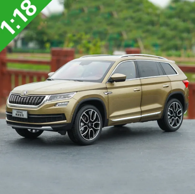 1/18 Skoda KODIAQ SUV литая под давлением металлическая модель автомобиля игрушка для