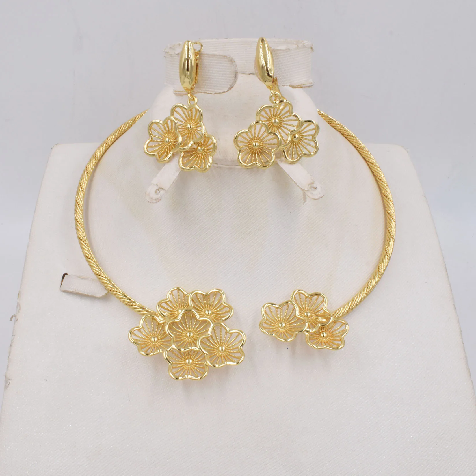 

NEW High Quality Ltaly 750 Gold color Jewelry Set For Women african beads fashion necklace set earring jewelry