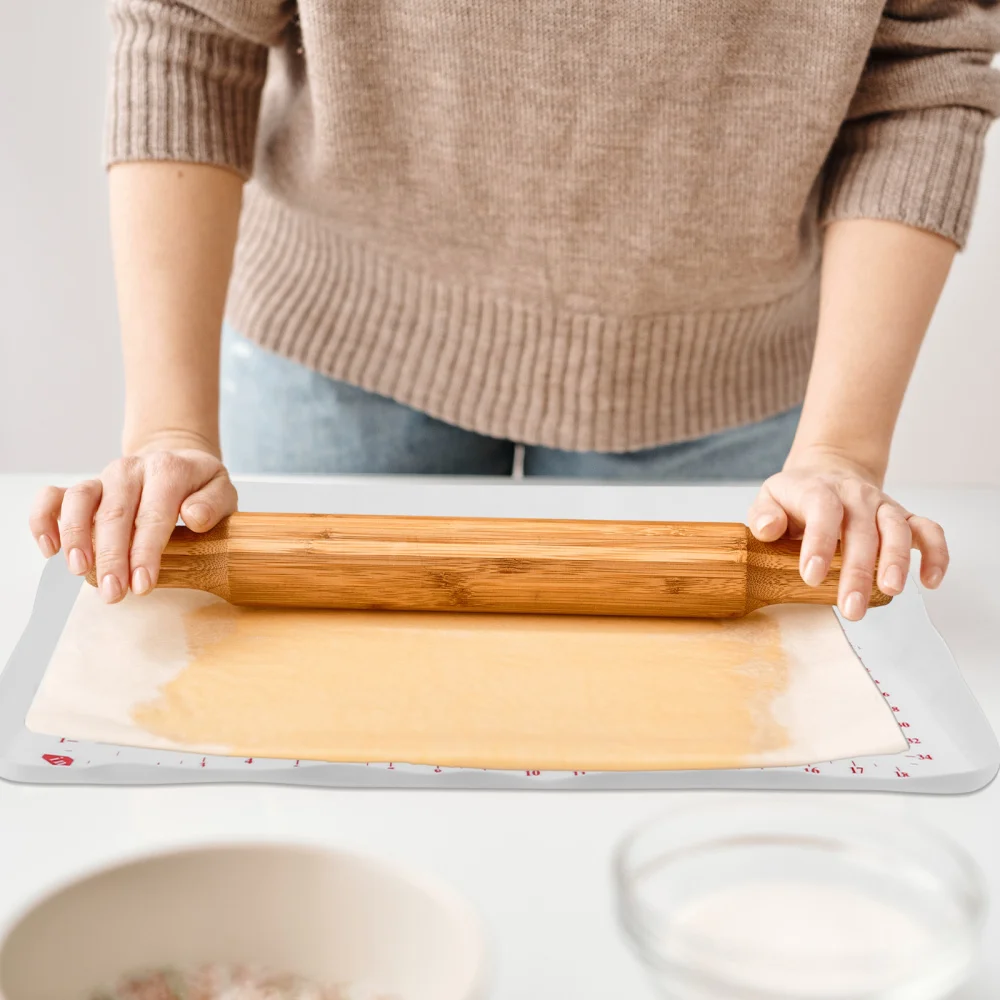 

Anti-skid Cooking Pad Helpful Kitchen Tool Thickened Baking Mats (White)