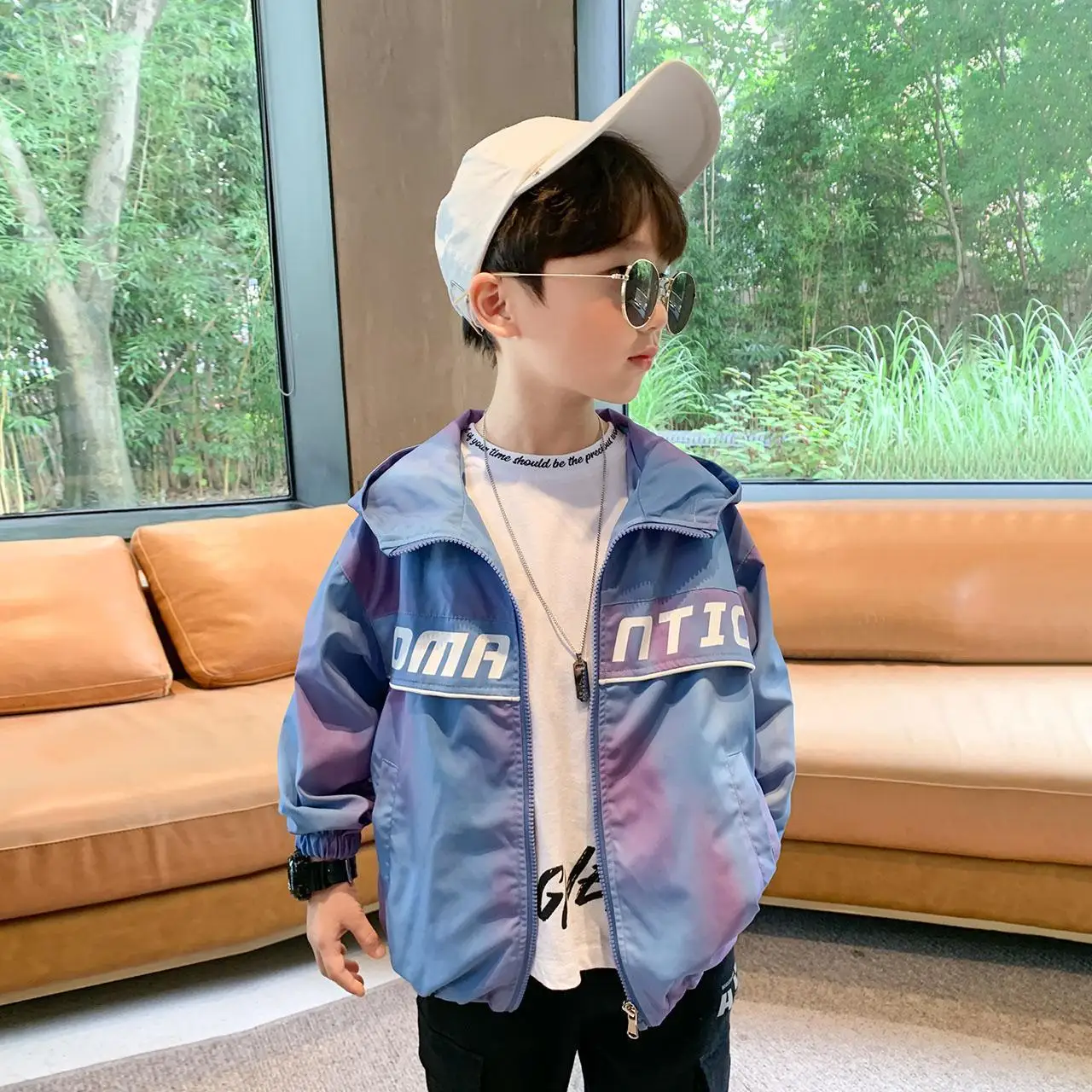 

Детская ветрозащитная куртка с капюшоном, на Возраст 4-12 лет