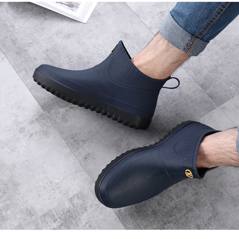 Резиновые ботинки для мужчин галоши на резиновой подошве короткие резиновые