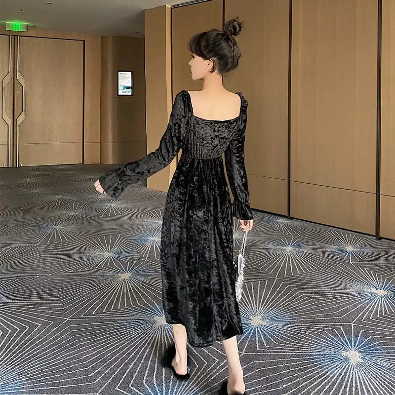 Женское бархатное платье Mozuleva однотонное платье-труба с длинным рукавом и бантом