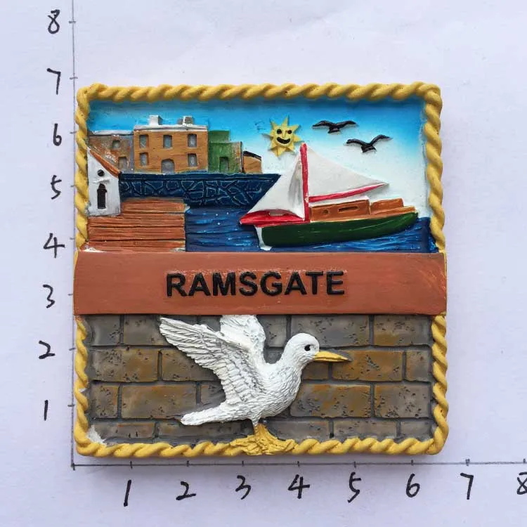 Магнит на холодильник из Бельгии Франции сувенирный Париж Корсика Лондон