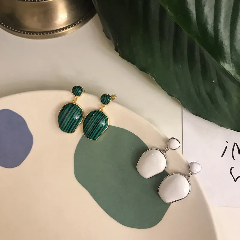 Женские серьги из серебра 925 пробы с малацитом зеленые/белые керамические модные