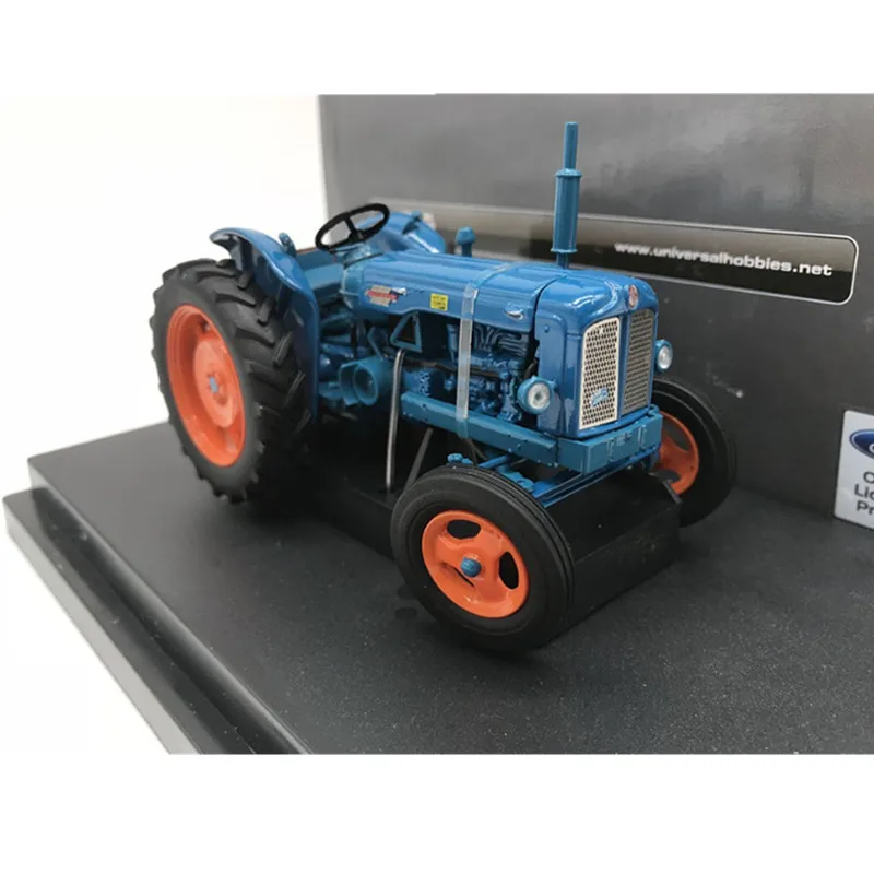 Модель трактора из 1:32 сплава FORDSON POWER MAJOR Metal Agricultural коллекция моделей тракторов |