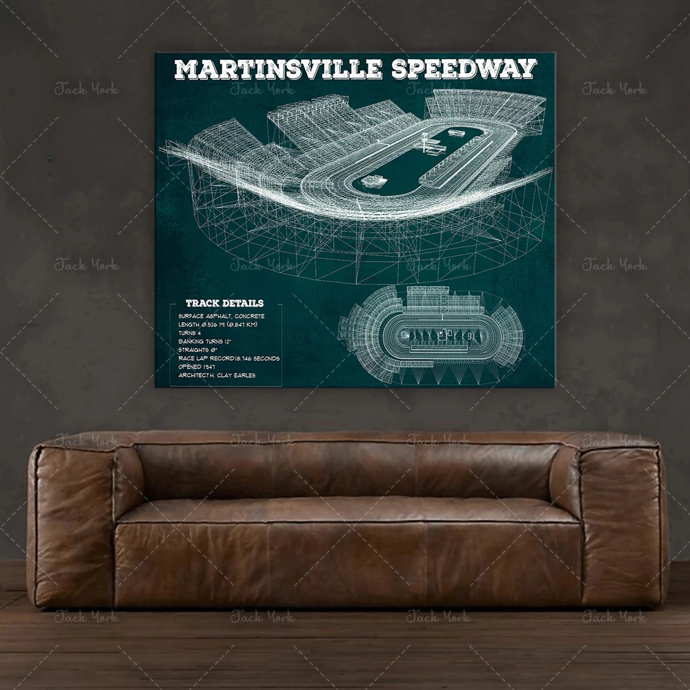 С принтом гоночной трассы мартинсвилл