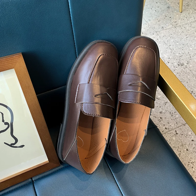 

2020 маленькие кожаные туфли, женские весенние новые удобные модные классические лоферы с квадратной подошвой Joker, простые одиночные туфли