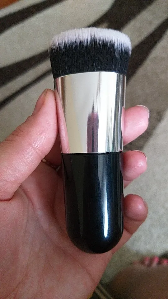 1 шт. новинка пухлый Пирс кисть для основы Кисть макияжа плоский крем кисти