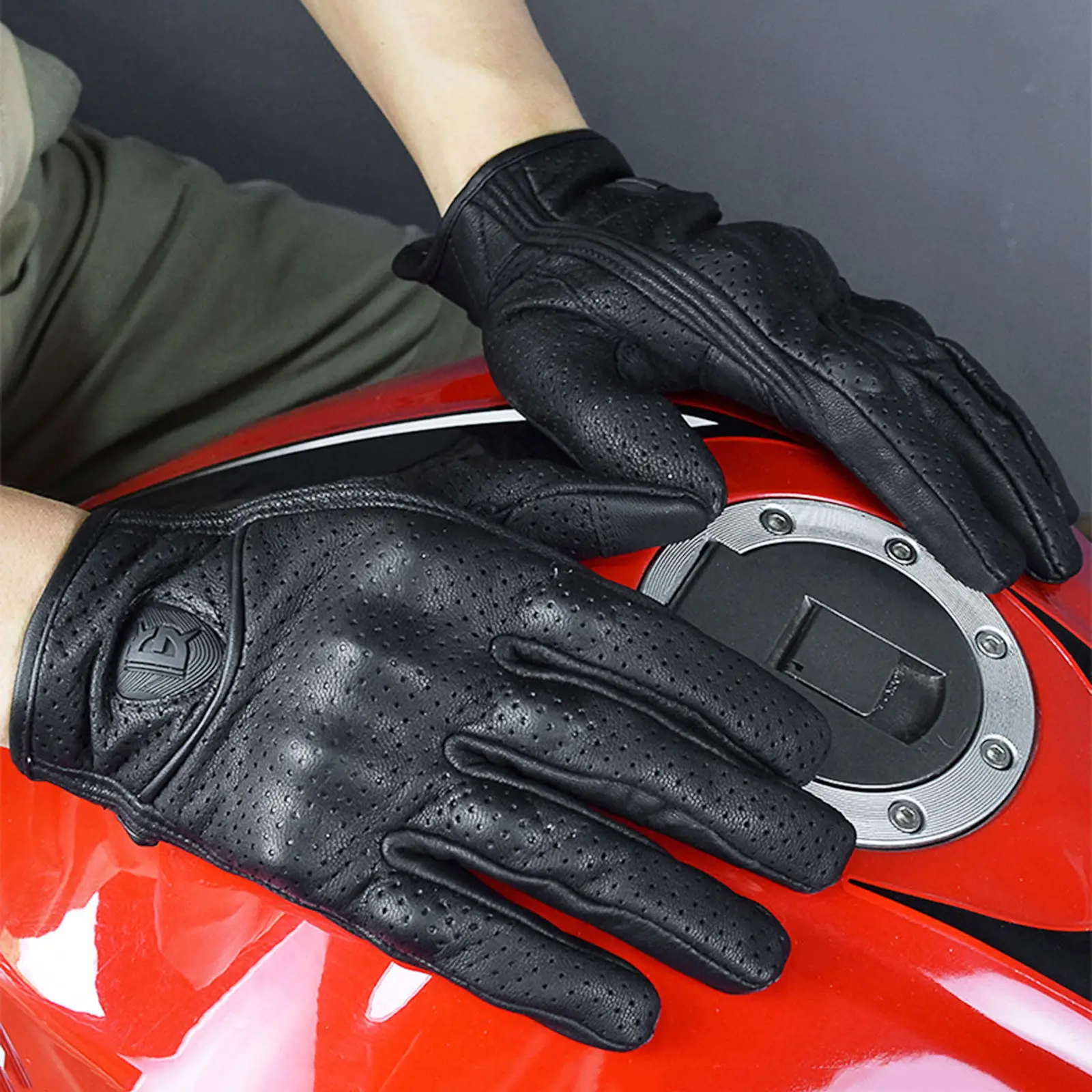 

Motorcycle Gloves Full Finger Protective Gloves Breathable Perforated Real Leather Riding Cross Dirt Bike Gloves for Men Women