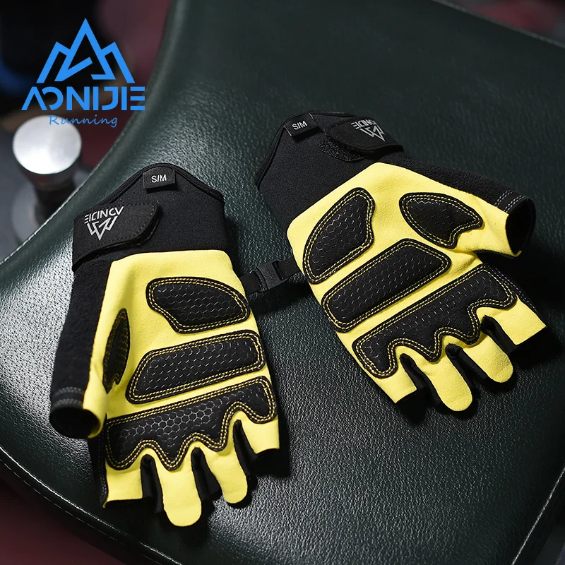 AONIJIE Lightweight Half Finger Sports Gloves Grasping Breathable Bicycle Gloves Half Finger Shockproof Cycling Gym Gloves