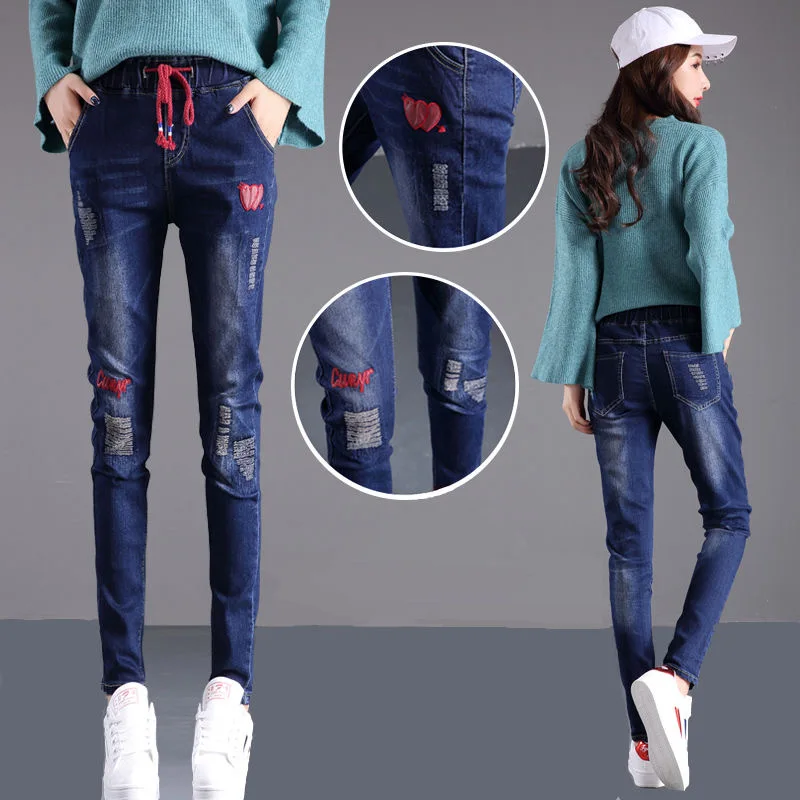 

Женские джинсы в стиле ретро, весенние брюки с вышивкой и принтом в виде букв, эластичные облегающие повседневные брюки большого размера с эластичным поясом, 2022