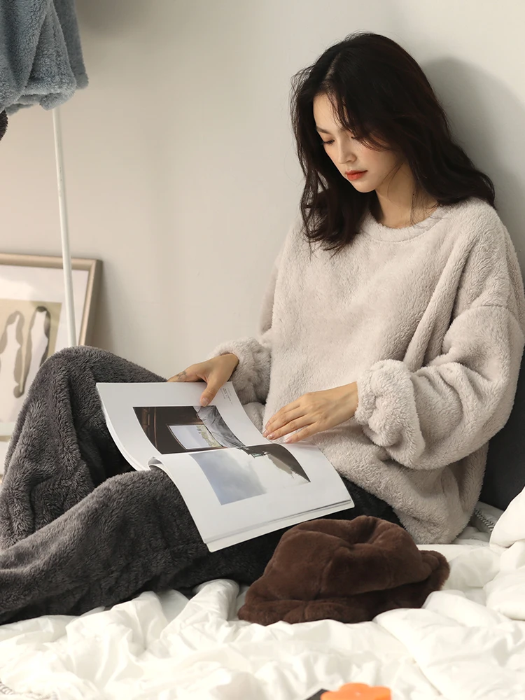 

Pajamas women autumn and winter coral fleece home clothes warm round neck solid simpe housewear