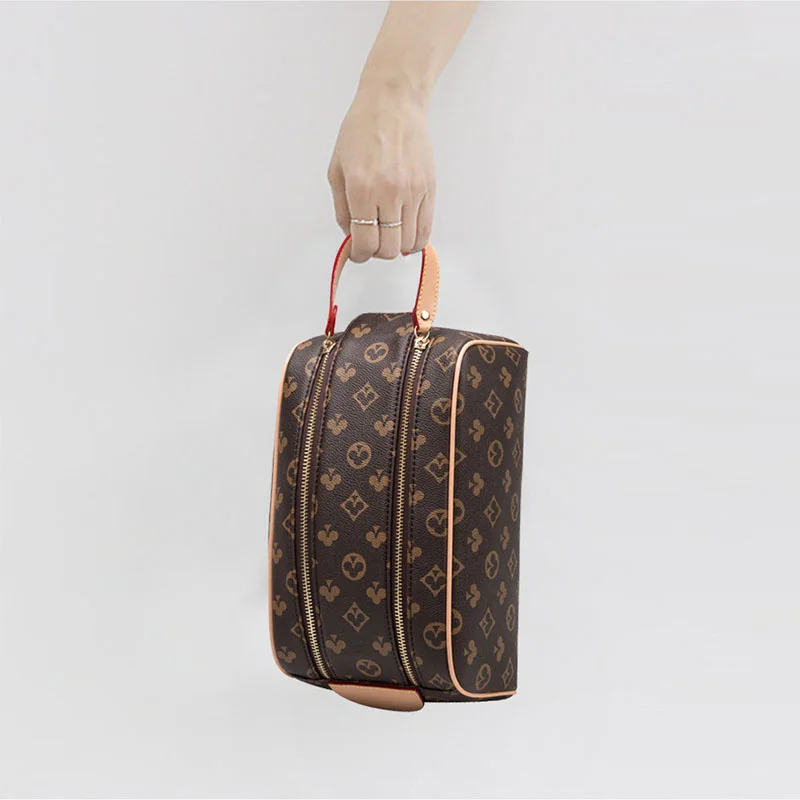 

Fashion Leather Women/Men Cosmetic Hand Bags Brown/Black Travel Wash Storage Clutch Bag Portable Hand Makeup Bags Female