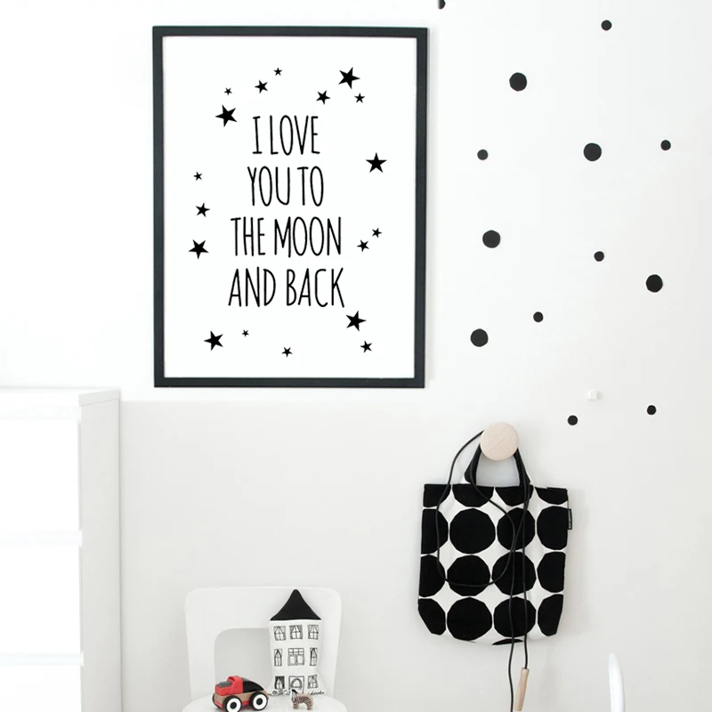 

Картина на холсте с надписью «I love you to the moon and back»