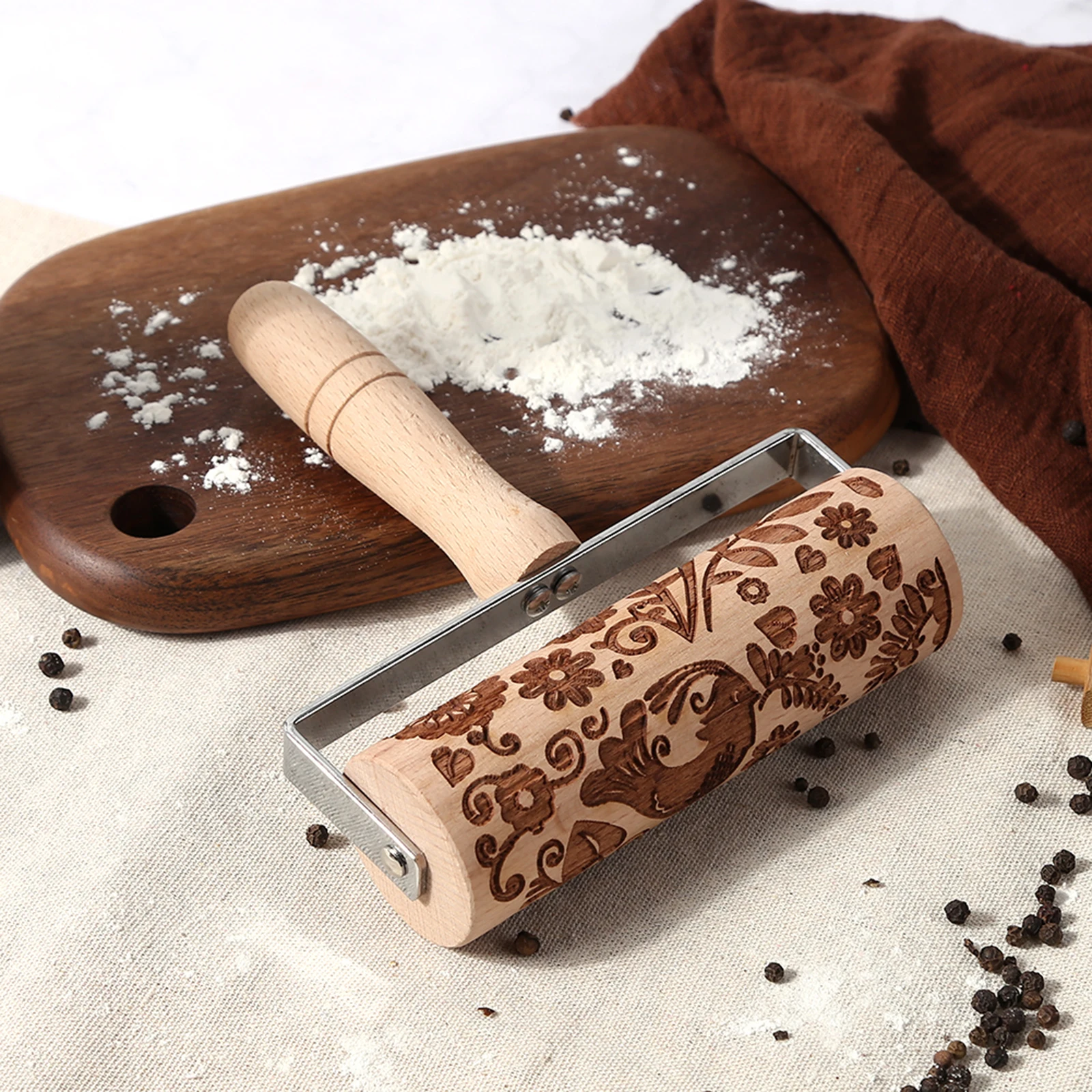 

Christmas Printed Rolling Pin with Carved Flowers Birds Handle Wooden Engraved Rolling Pin for DIY Christmas Cookie Baking Pastr