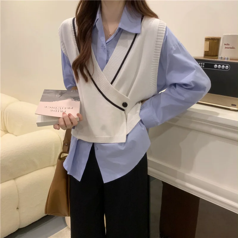 Fall 2021 Korean Style Design V-collar Contrast Color Loose Knitted Outer Wear Vest Women Fashion Rac |