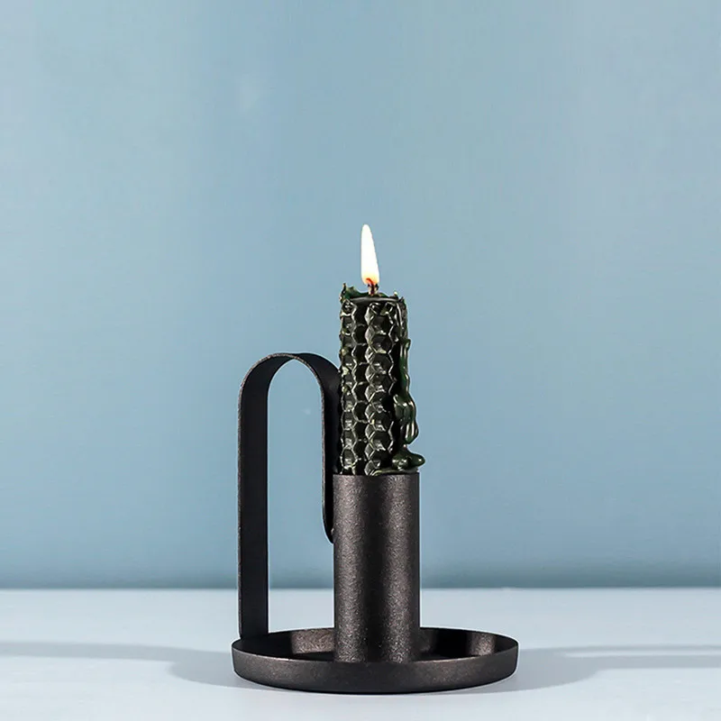 Новые товары в 2020 году простые и маленькие черные подсвечники из кованого железа