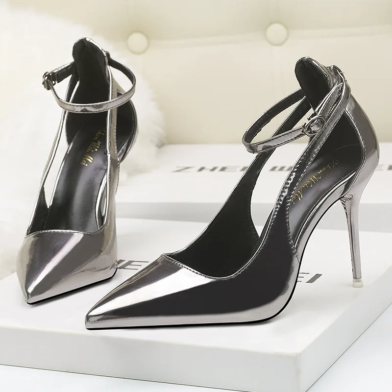 Женские туфли лодочки LTARTA белые простые на высоком каблуке с острым закрытым