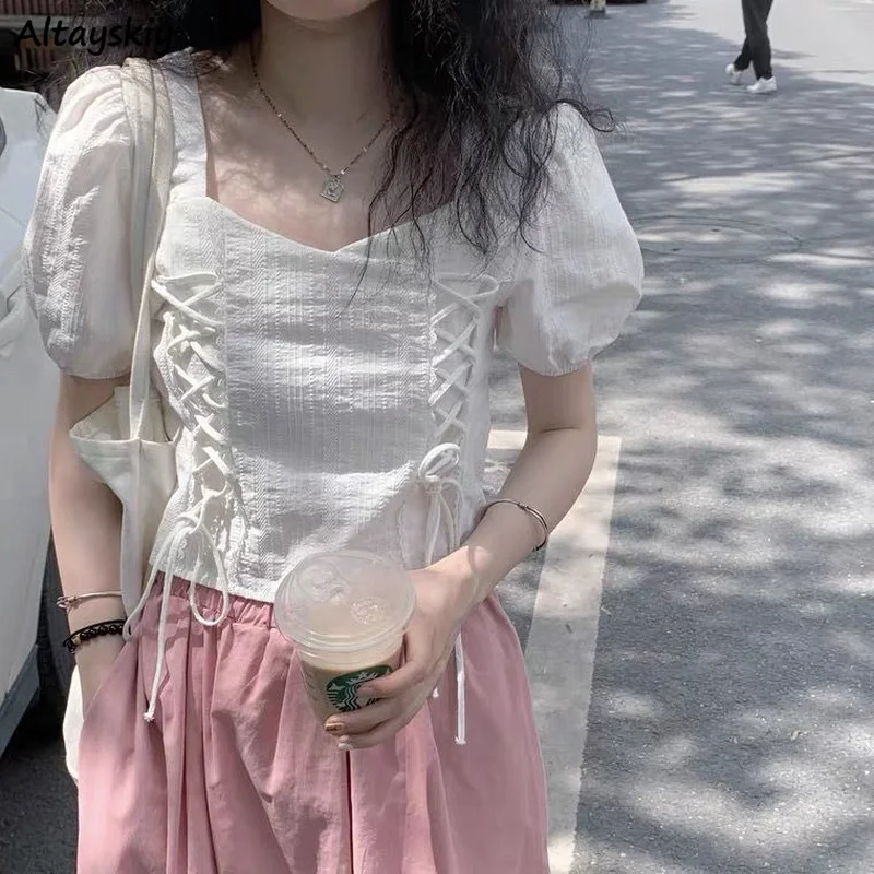 

Блузка женская однотонная с коротким рукавом, милый кроп-топ с поясом, Стильная универсальная нежная элегантная кружевная рубашка в стиле р...