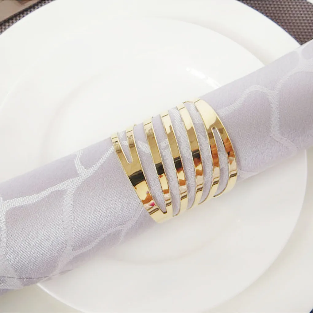 

12pcs Back Pattern Wedding Napkin Rings Table Decoration Hollow Out Family Gatherings Everyday Use Napkin Buckle Holder