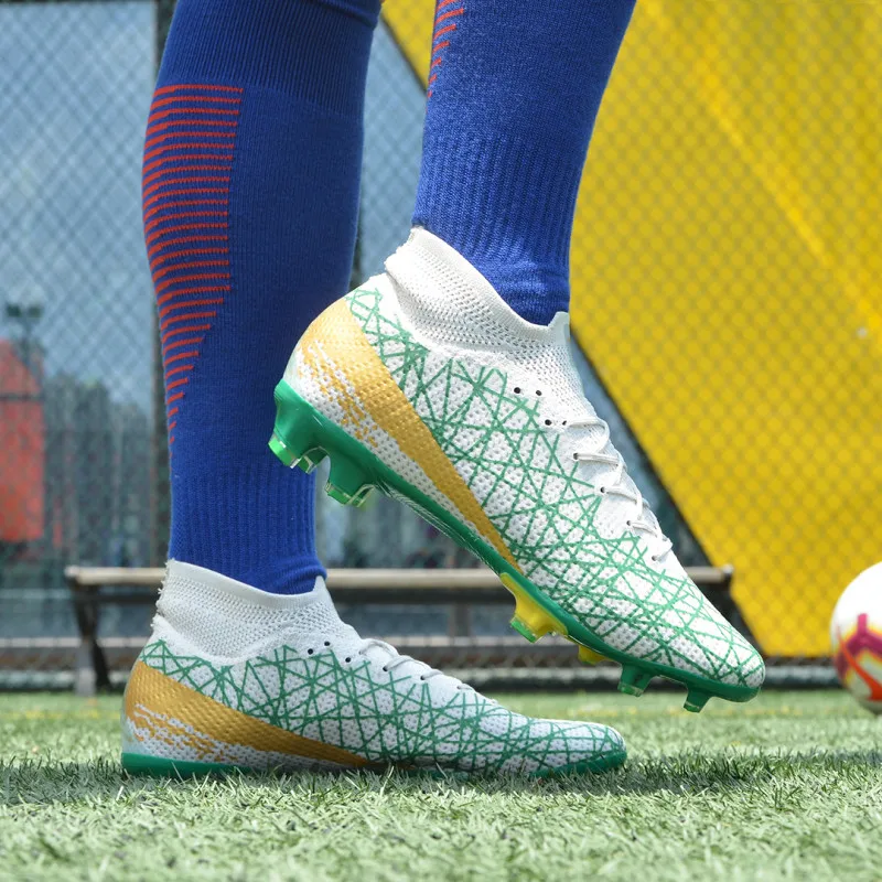 

New Trend Men Football Shoes Lightweight FG Men's Soccer Boots Comfortable Man Football Boots Red Blue Mans Cleats Chuteira 44