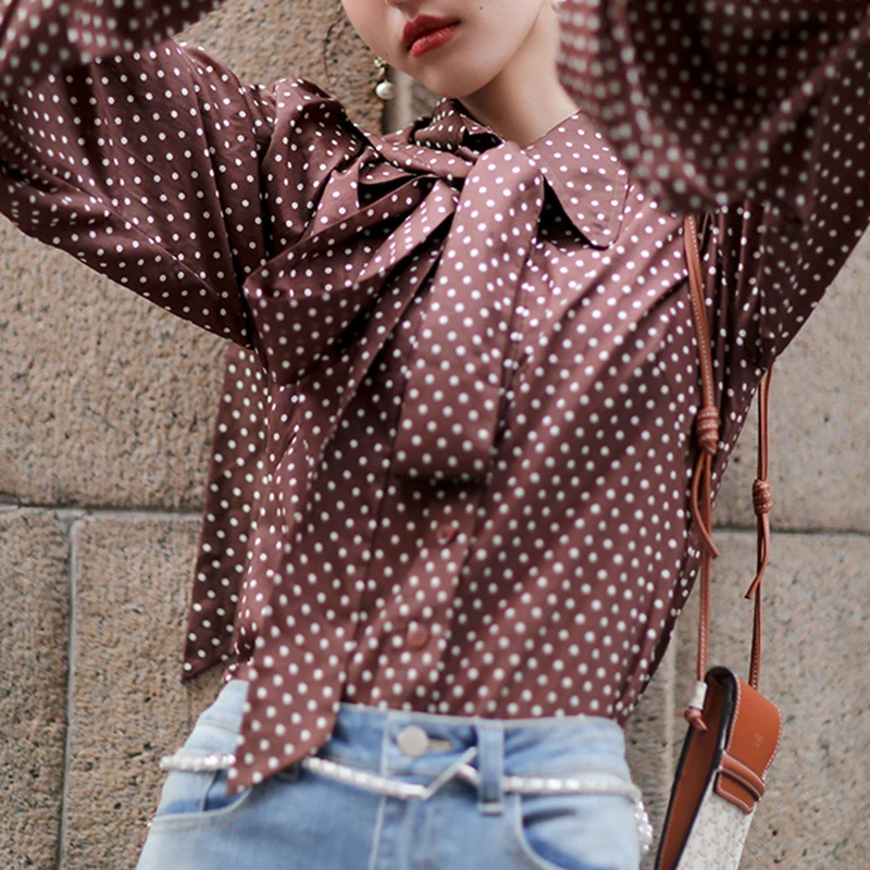 

TWOTWINSTYLE Casual Polka Dot Lace Up Shirts Female Lapel Puff Long Sleeve Korean Straight Fashion Woman Blouses 2021 Spring New