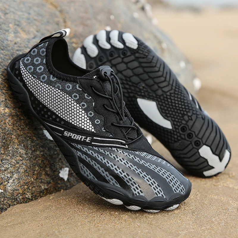 

Outdoor Sports Breathable Beach Wading Shoes Male Aqua Seaside SneakersBarefoot Diving Swimming Shoes