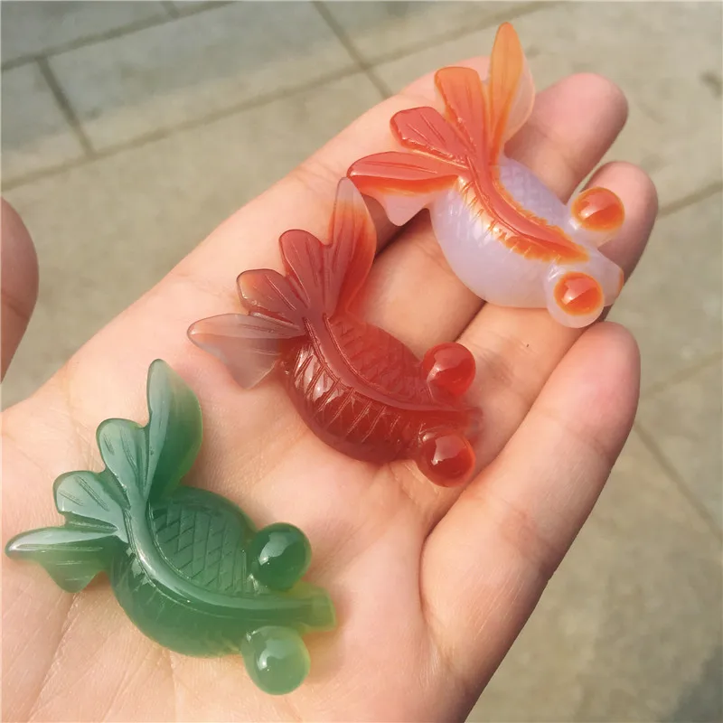

1pcs Natural Agate goldfish crystal Crystal Pendant Carved Animal Polished Gemstone Crystal Healing Necklace Pendant Fashion