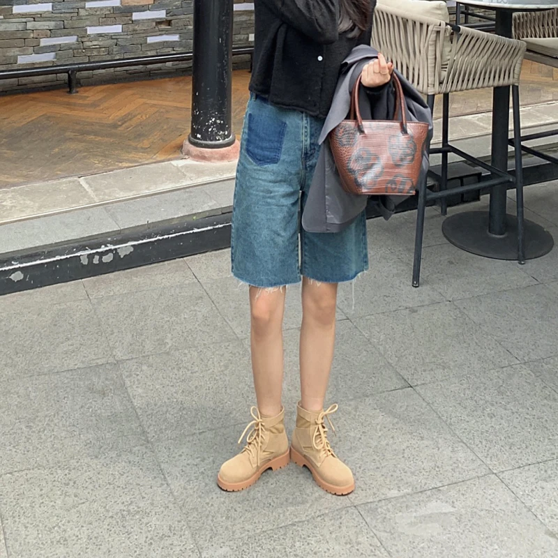 Online Sepatu Bot Martin Hak Rendah Suede Asli Sepatu Bot Pergelangan Kaki Tali Silang Wanita Ujung Bundar Musim Gugur Wanita Elegan Sepatu Berenda Aprikot Hitam