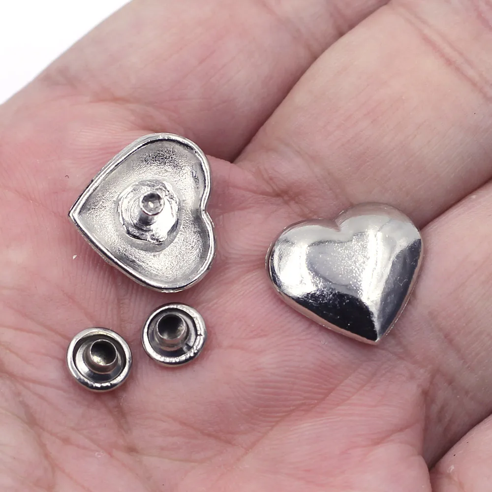 

10PCS Silver Tone Punk Studs Spots Spike Rivets Heart Love DIY Handbag Clothes Shoes Crafts Accessories Changement 16x15mm