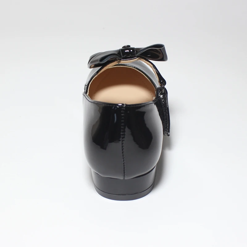 Туфли-лодочки детские на низком квадратном каблуке с бантиком |