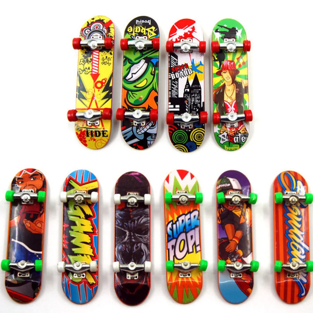 

6PCS Mini Skateboard Deck Truck Finger Board Park for Boy Kid Children Gift (Random Color)