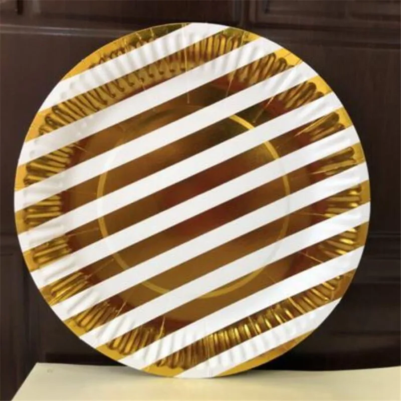 Бумажные стаканчики и тарелки с золотыми серебряными полосками в горошек 10