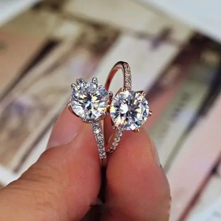 

[High Carbon Diamond] S925 Sterling Silver Engagement Proposal Diamond Ring Female Eternal Classic Crown Stone Ring