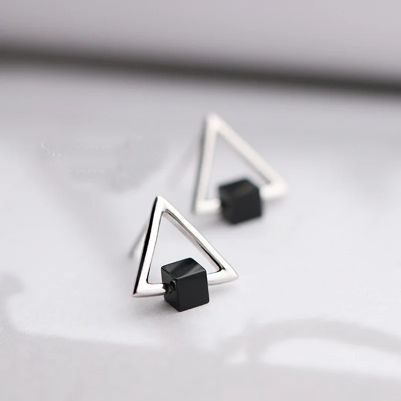 

Fashion Silver Plated Triangle Hip Hop Lady Earring 2021 Punk Trend Body Penetration Stud Earring for Women Street Party Jewelry