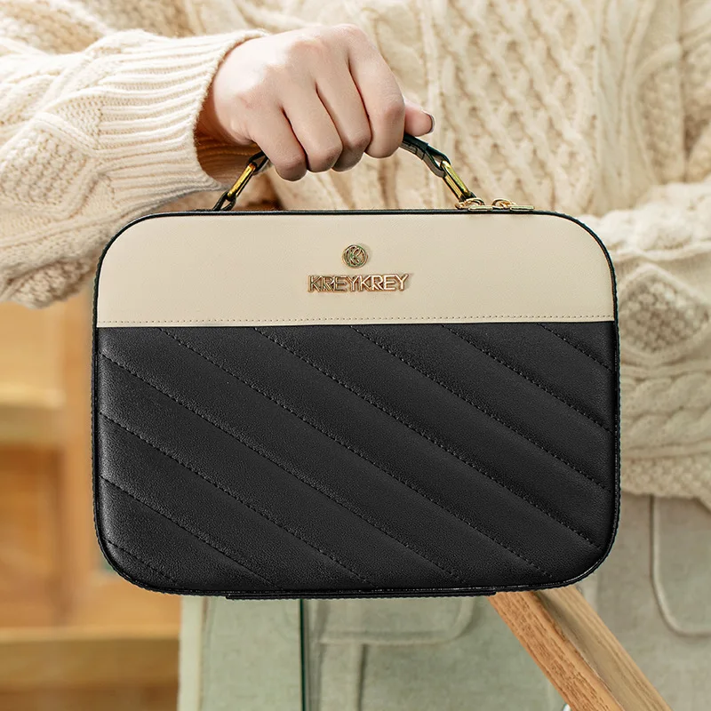 2022 New Cosmetic Bag Large Capacity PU Leather Striped Travel Eyebrow Storage Cosmetic Case