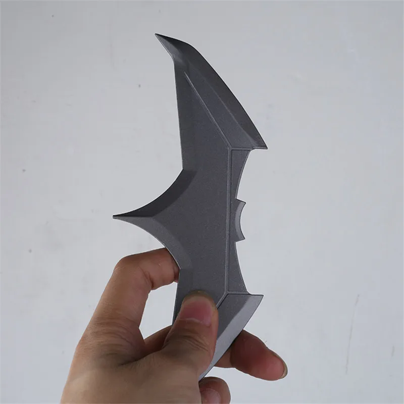Batman Darts Свежая Новинка, кулон из фильма Бэтмен "Лига правосудия" Брюс Уэйн супергероя Косплэй металлические дротики для Дартса аксессуар реквизит Коллекционные вещи год Рождественский подарок - Цвет: Batman Darts