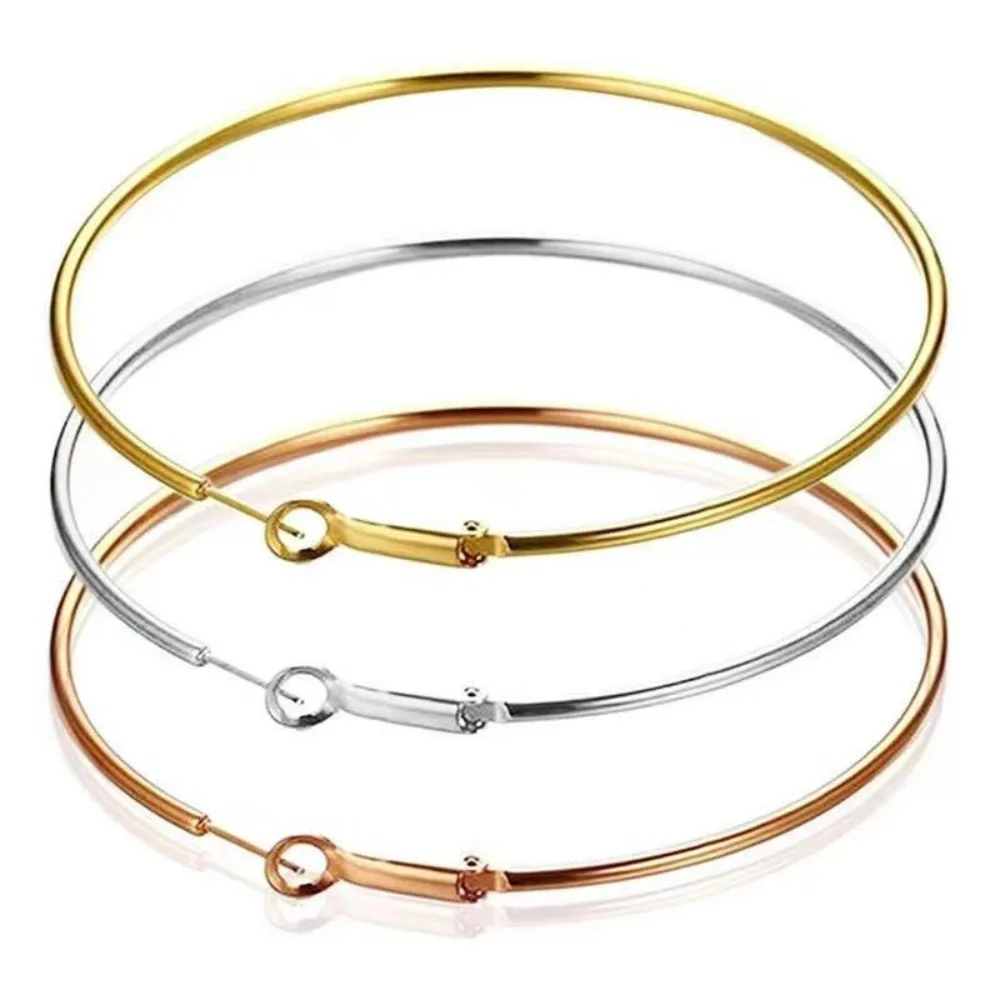 

AMC Vintage Women Exaggerated Big Circle Metal Hoop Earrings Large Circle Ear Hoops Luxury Gentle Hoops Ear Rings Party Jewelry