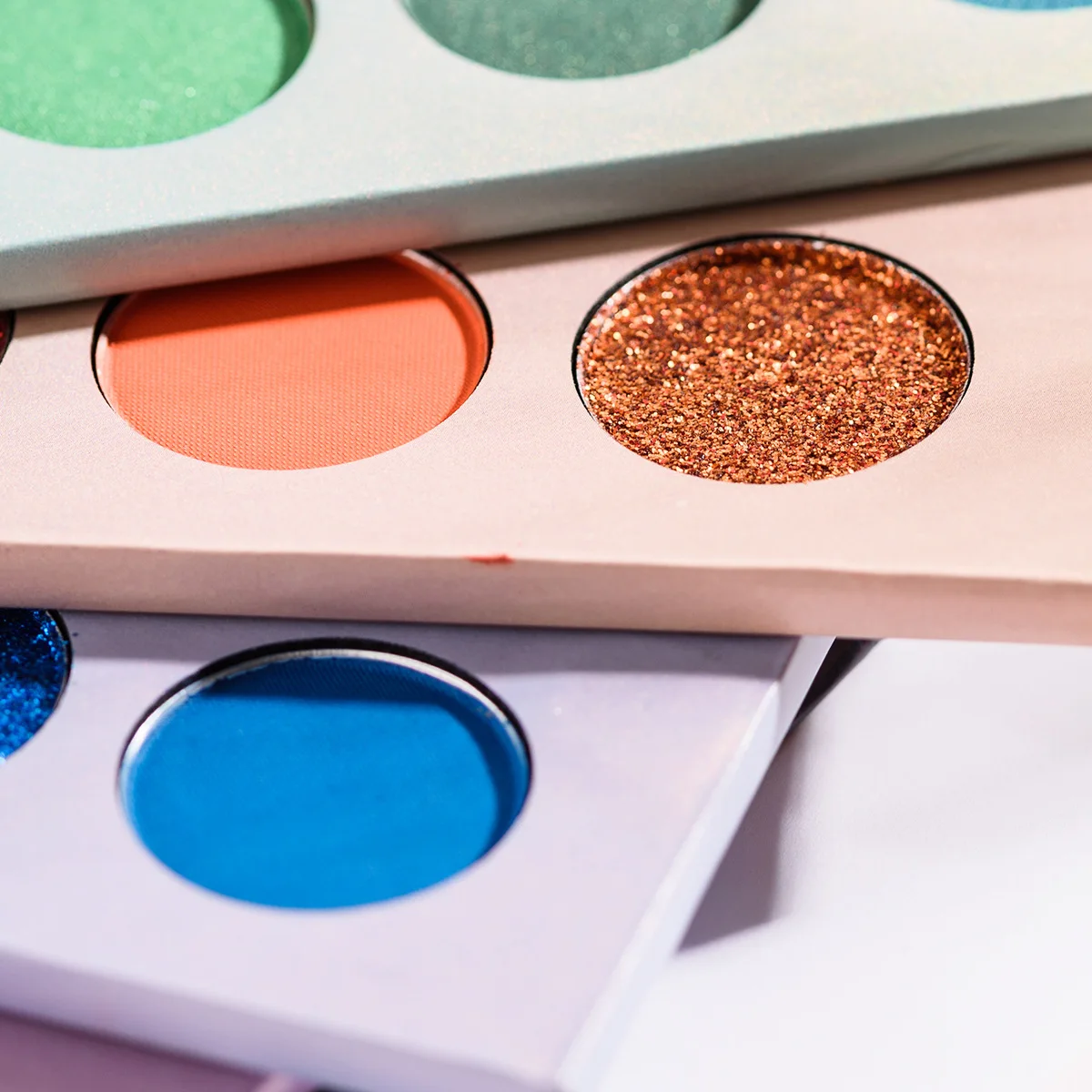 

Color Eye Shadow Matte Shimmer Glitter Pigmented Makeup Eye Shadow Powder Waterproof Cosmetic Eyeshadow Palette