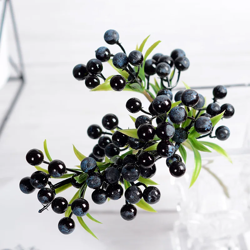 8 вилок пластиковые разноцветные ягоды в помещении рождественское свадебное