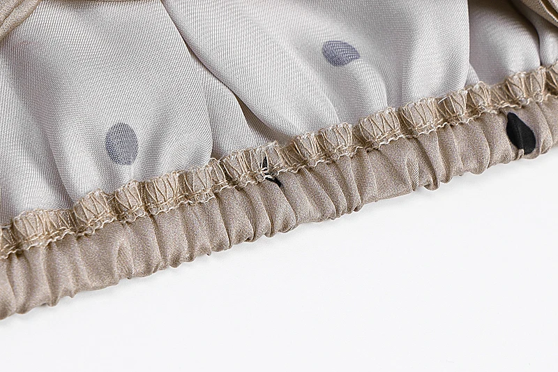 

2021 summer and autumn new long-sleeved polka-dot metal buckle tube top for ladies daily wear sexy and charming temperament traf