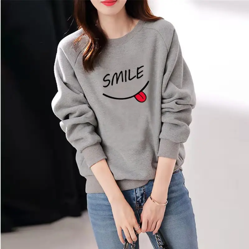 Толстовка женская оверсайз из хлопка с длинным рукавом и круглым вырезом |