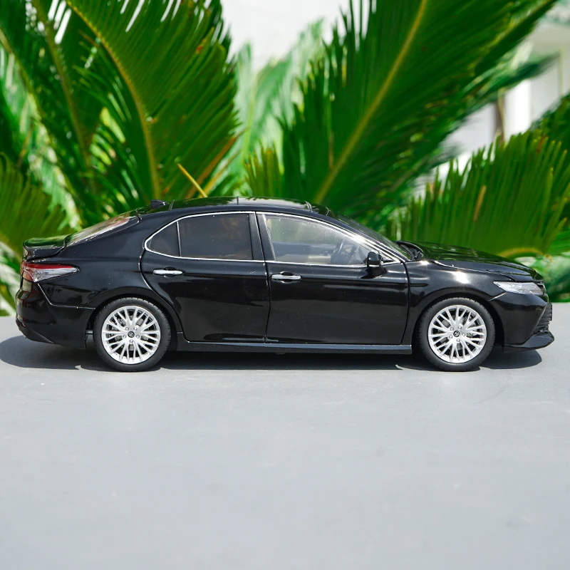1:18 высокое тщательное TOYOTA 8th Camry СПЛАВ модель автомобиля статические