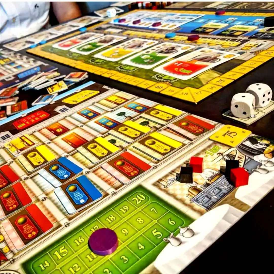 

Newest High Quality Board Game Grand Austria Hotel Cards Game Friends/Family Party Game