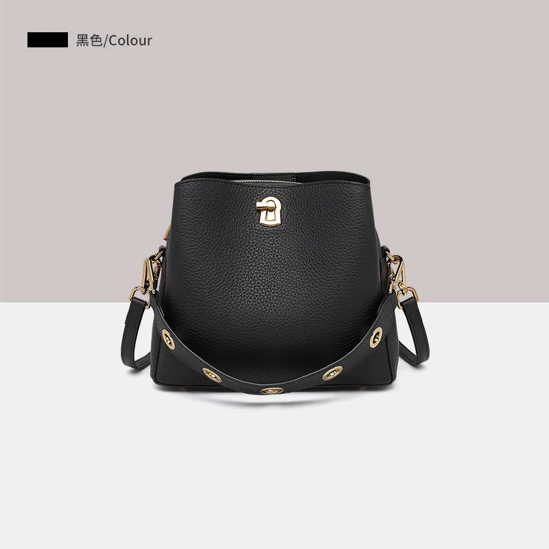 

2021 new bucket bag leather women's bag fashion soft leather large capacity head leather hand messenger bag women's bag