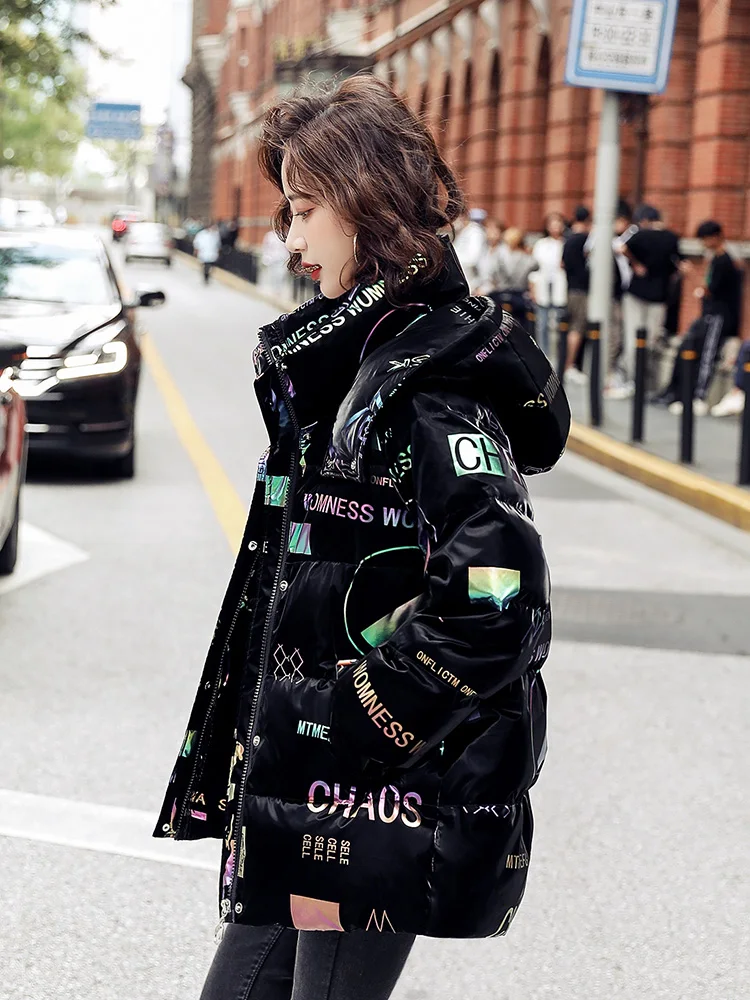 Зимняя женская куртка 2021 популярная Толстая модная Глянцевая парка на молнии с