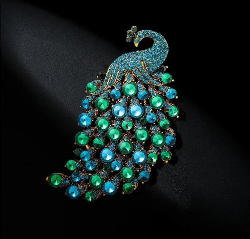 

Elegant Colored Zircon Peacock Brooch Pin for Women Luxury Party Jewelry Gift