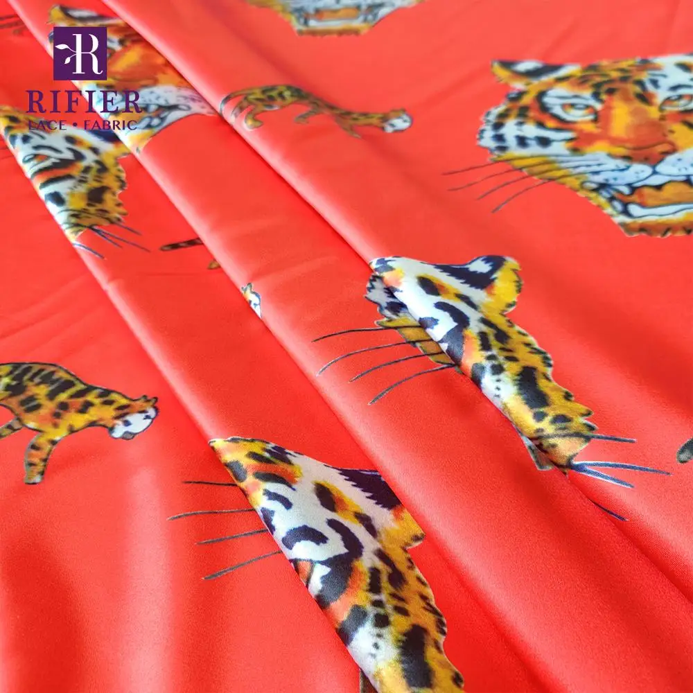 

2020 High Quality African Isiagu Prints Silk Lace George Chiffon Fabric Traditional Wedding Bride And Bridegroom Dress Materail